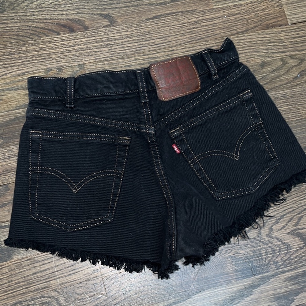 LEVI SHORTS - Picture 9 of 9